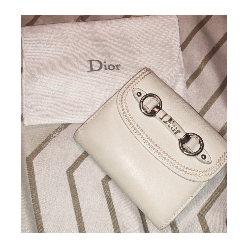 Dior wallet (Authentic)